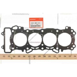 03-06 Honda CBR 600 RR üst conta sıfır orijinal 03-06 Honda CBR 600 RR üst conta sıfır orijinal