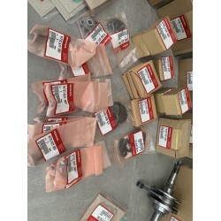 honda pcx 125 subap takımı  ve keçeleri