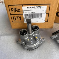 kawasaki ninja 250r yağ pompası ninja 250 r yağ pompası orıjınal kawasaki ninja 250r yağ pompası ninja 250 r yağ pompası orıjınal