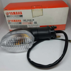 Yamaha R25 MT 07 MT 09 XJ6 Sağ Ön Sinyal Yamaha R25 MT 07 MT 09 XJ6 Sağ Ön Sinyal