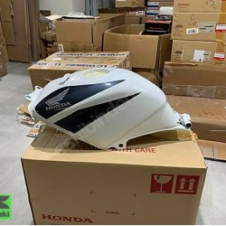 2010 honda cbr 125 depo çift farlı model için cbr 125 yakıt tankı orijinal 2010 honda cbr 125 depo çift farlı model için cbr 125 yakıt tankı orijinal