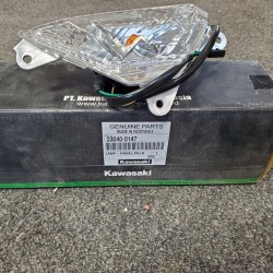 Kawasaki ninja 300 sağ ön sinyal ninja 300 sağ ön sinyal orijinal