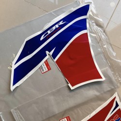 14-16 honda cbr 1000 rr sağ grenaj stickeri cbr 1000rr sağ yazı 14-16 honda cbr 1000 rr sağ grenaj stickeri cbr 1000rr sağ yazı